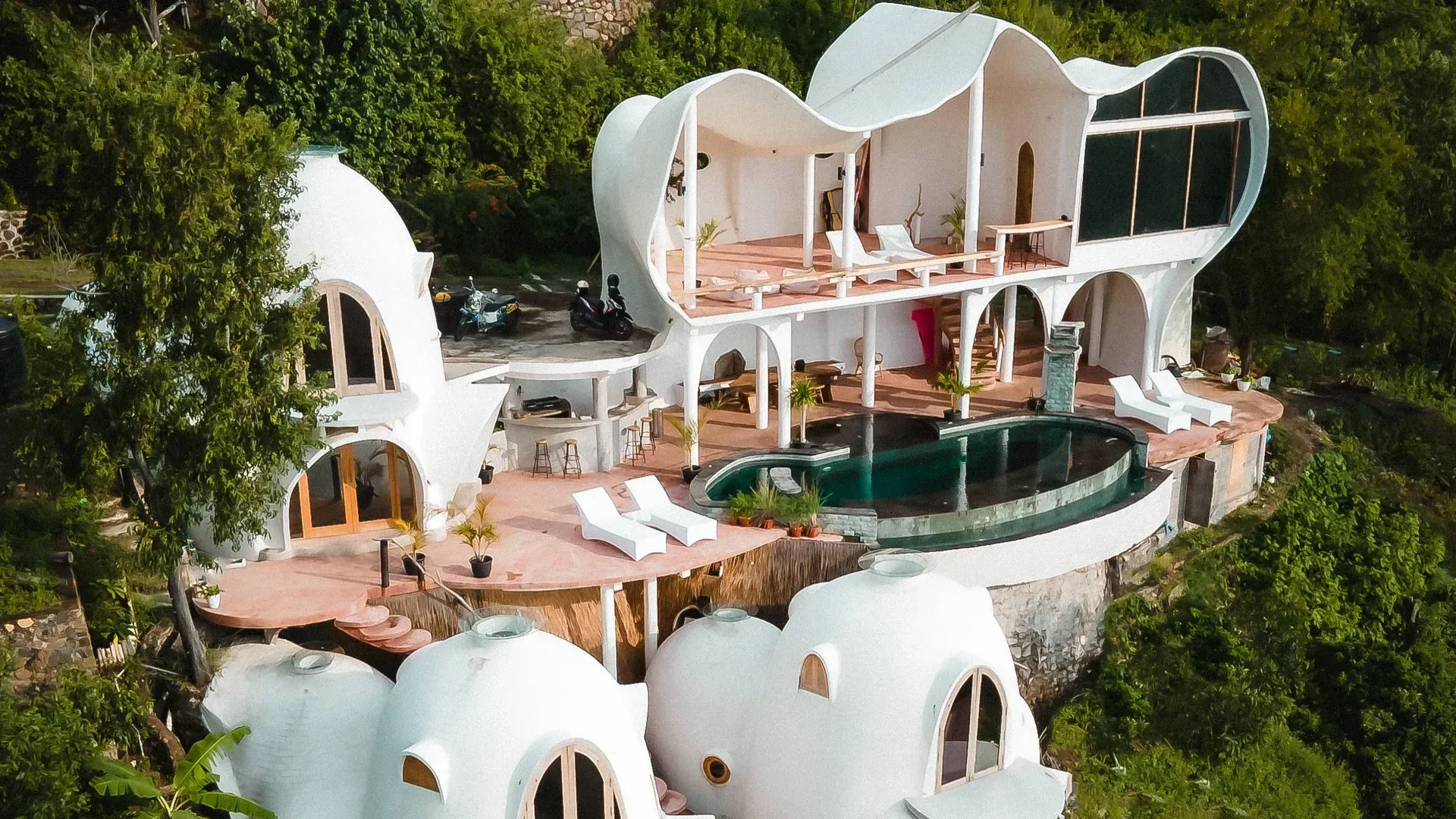 Makalele Domes