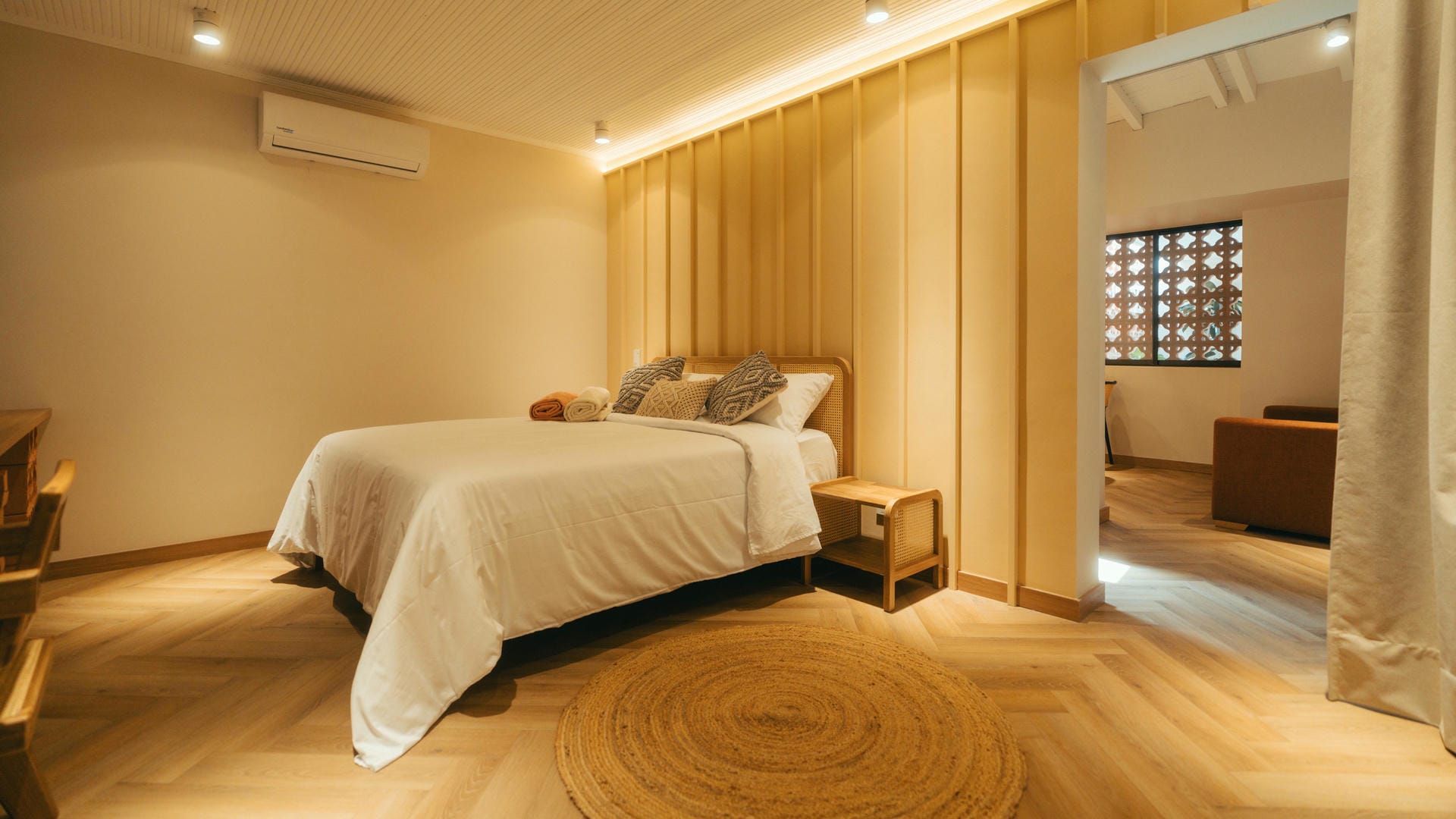 Roomzz Laureles