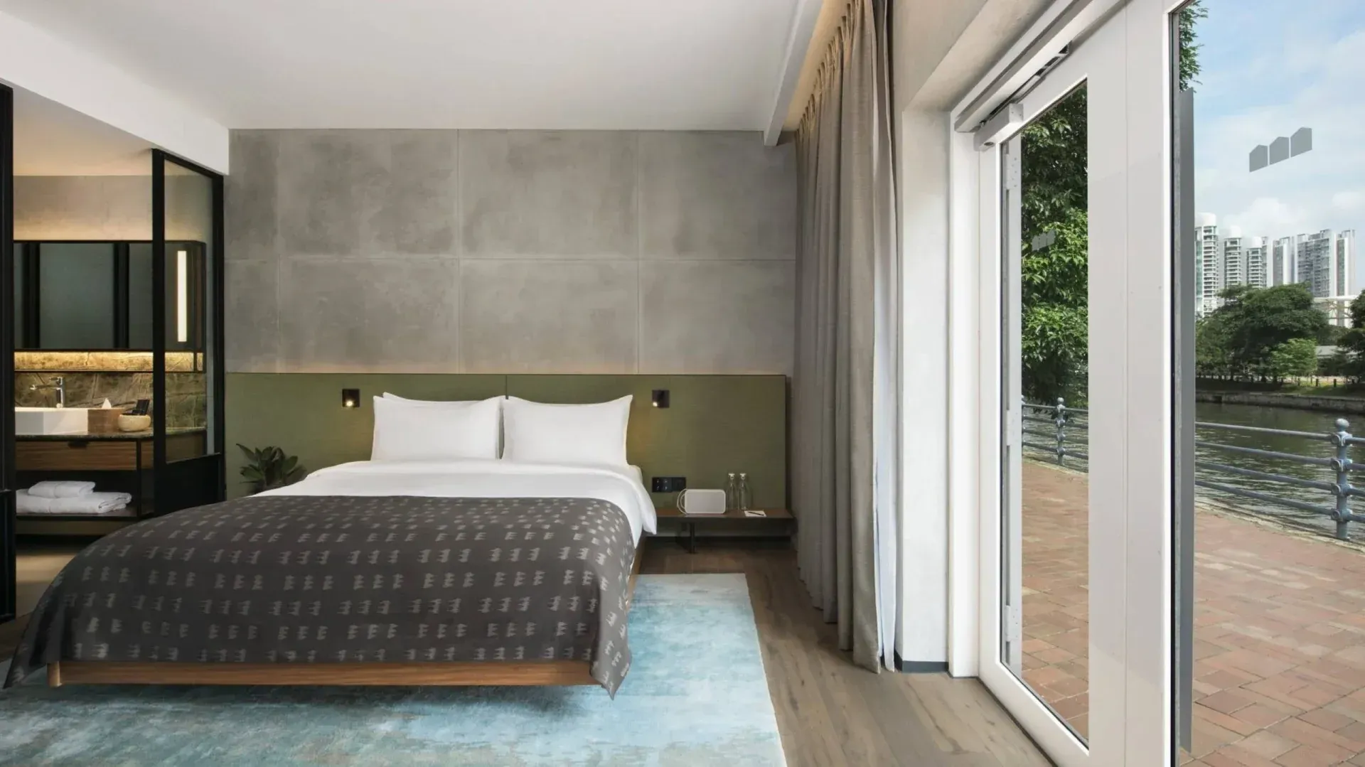 TWH: River View Loft