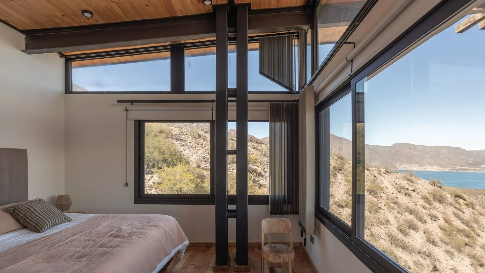 The Stoic: Unique House